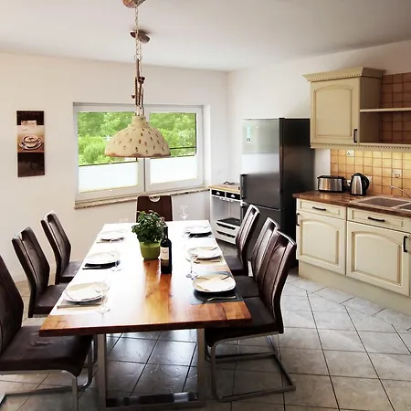 Jule Mit Grossem Umzaeunten Grundstueck Holiday home *
