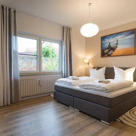 Jule Mit Grossem Umzaeunten Grundstueck Holiday home