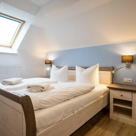 Holiday home Jule Mit Grossem Umzaeunten Grundstueck *